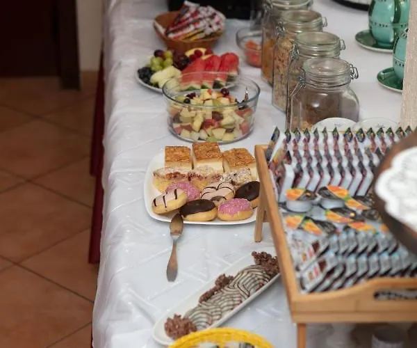 Maximilian 호텔 3*